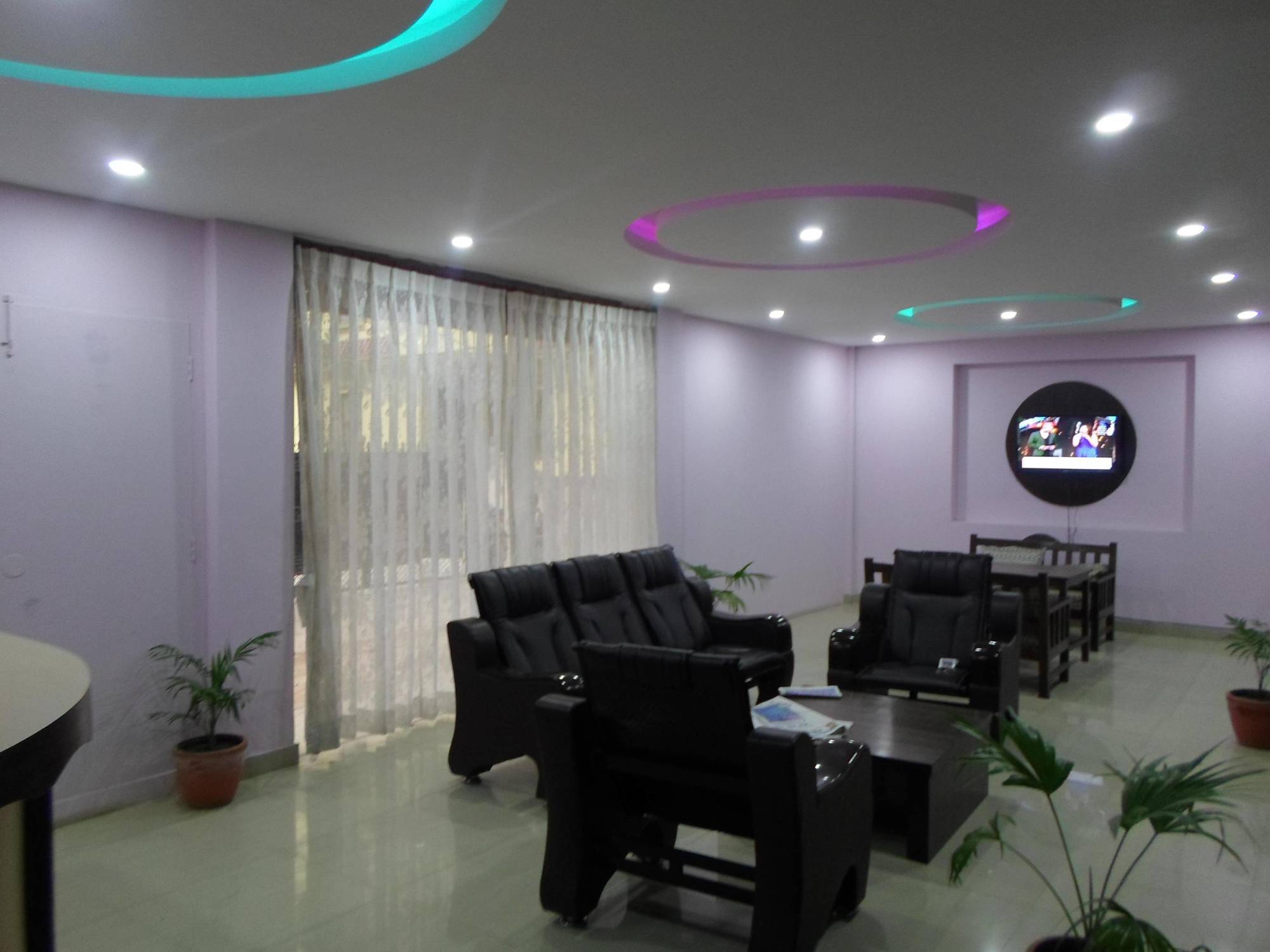 Ostello Famous House Kathmandu Esterno foto