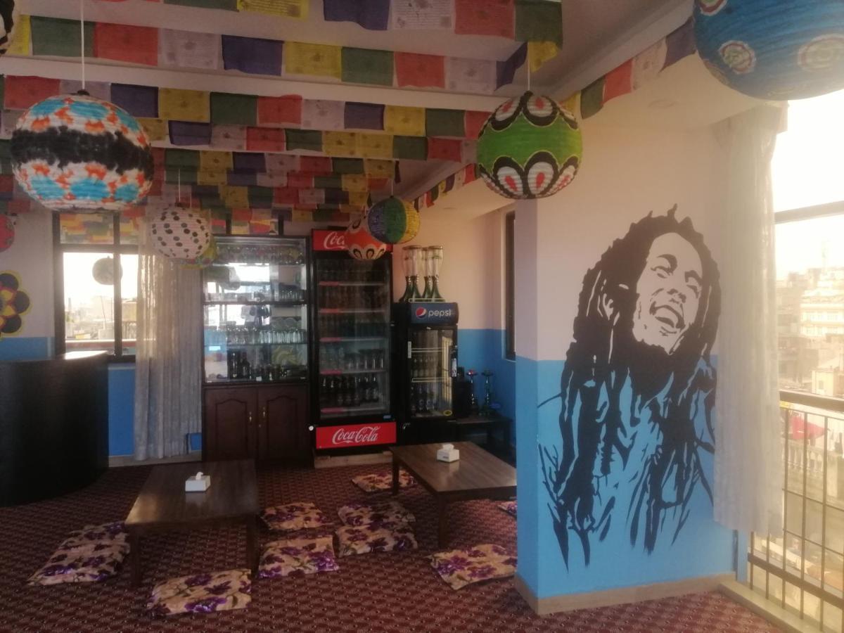 Ostello Famous House Kathmandu Esterno foto